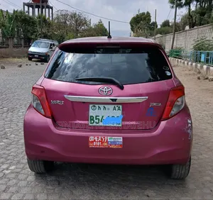 Toyota Yaris Base Hatchback 3dr 2011 Pink