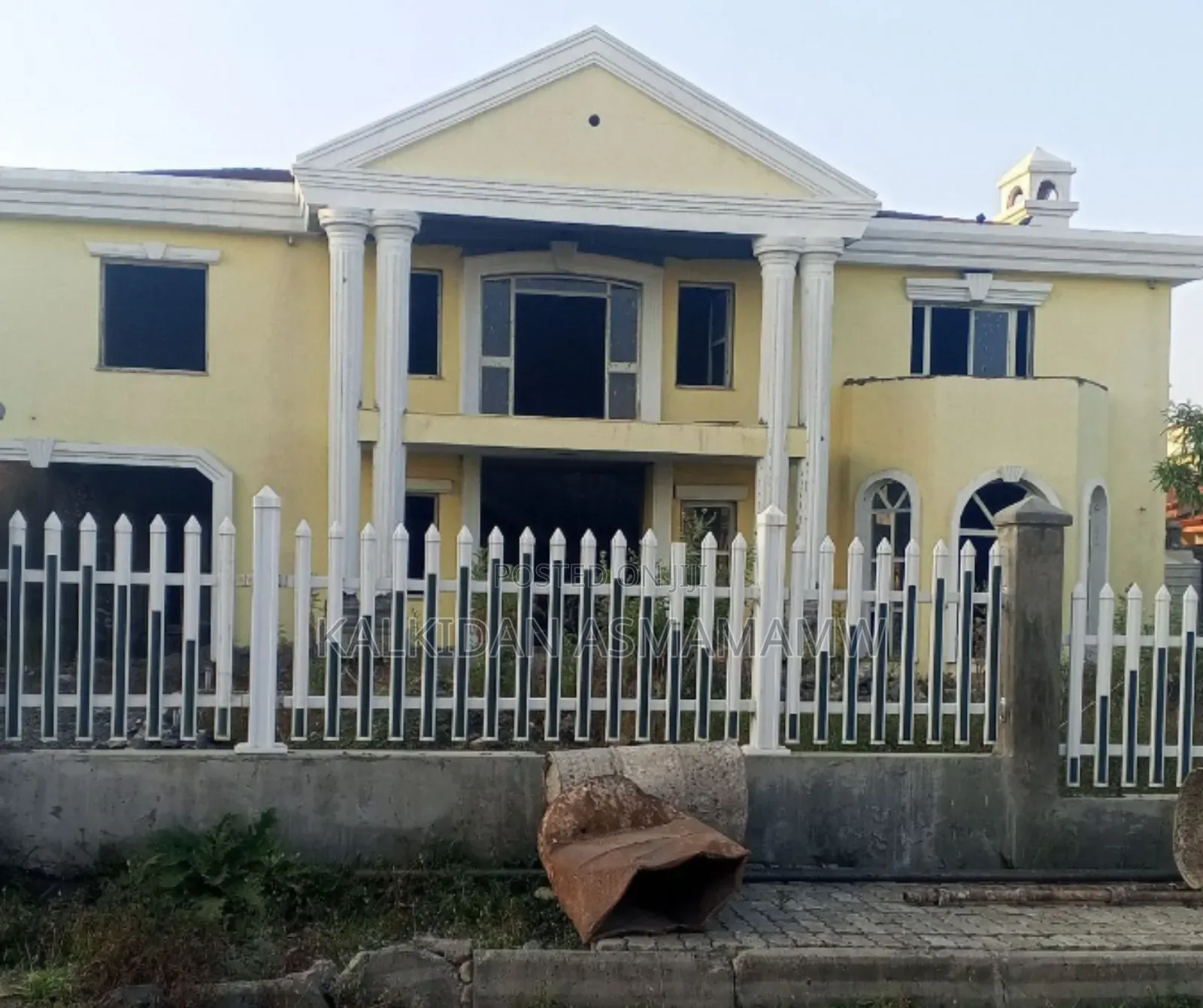 6bdrm House in Bole for sale