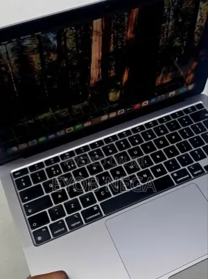 New Laptop Apple MacBook Air 2020 M1 16GB Apple M1 SSD 256GB