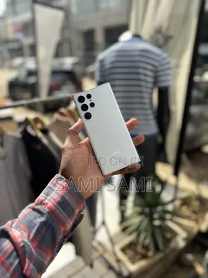 Photo - Samsung Galaxy S22 Ultra 128 GB White