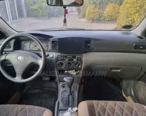 Toyota Corolla 2004 Silver