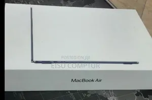 New Apple MacBook Air 2025 M4 13-Inch 16GB Apple M4 Max SSD 256GB