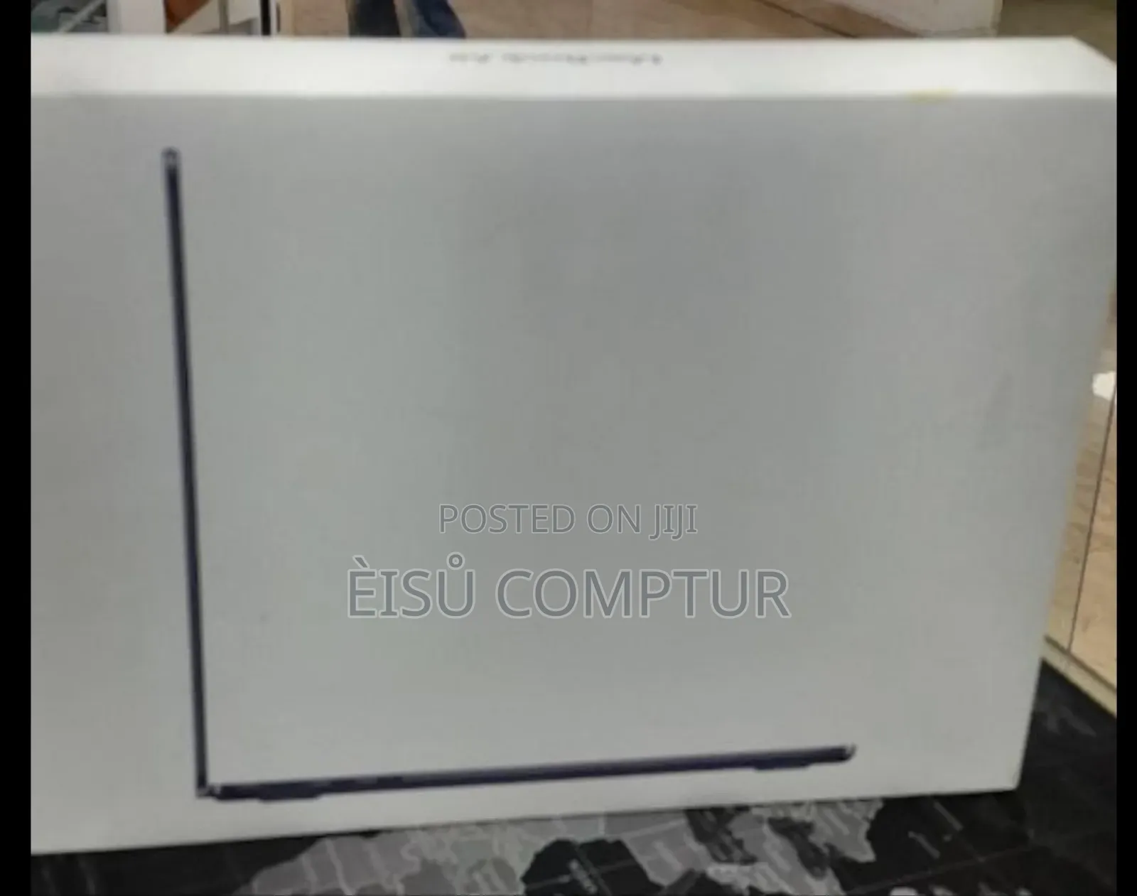 New Apple MacBook Air 2025 M4 13-Inch 16GB Apple M4 Max SSD 256GB