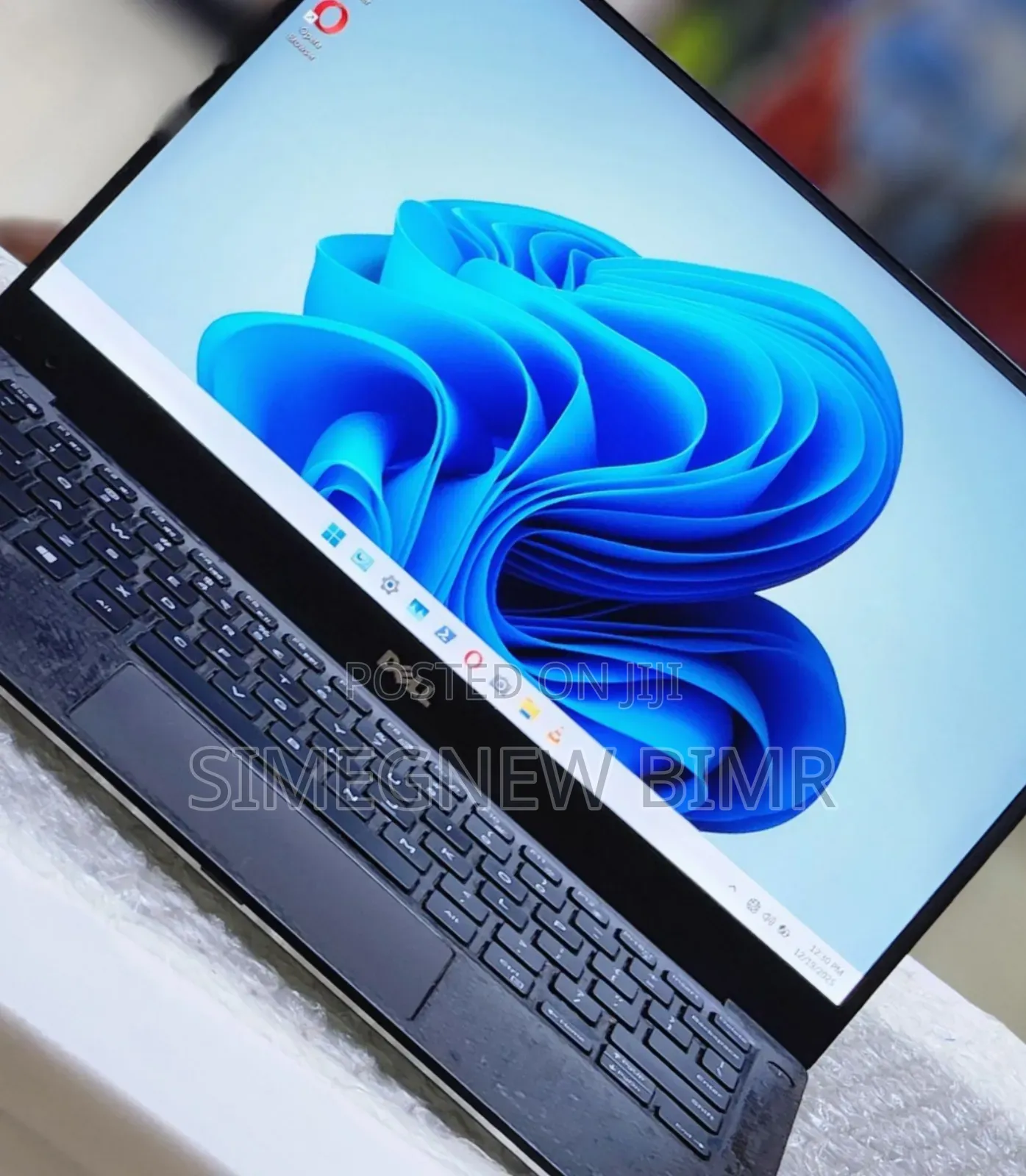 New Laptop Dell XPS 15 8GB Intel Core I7 SSD 256GB