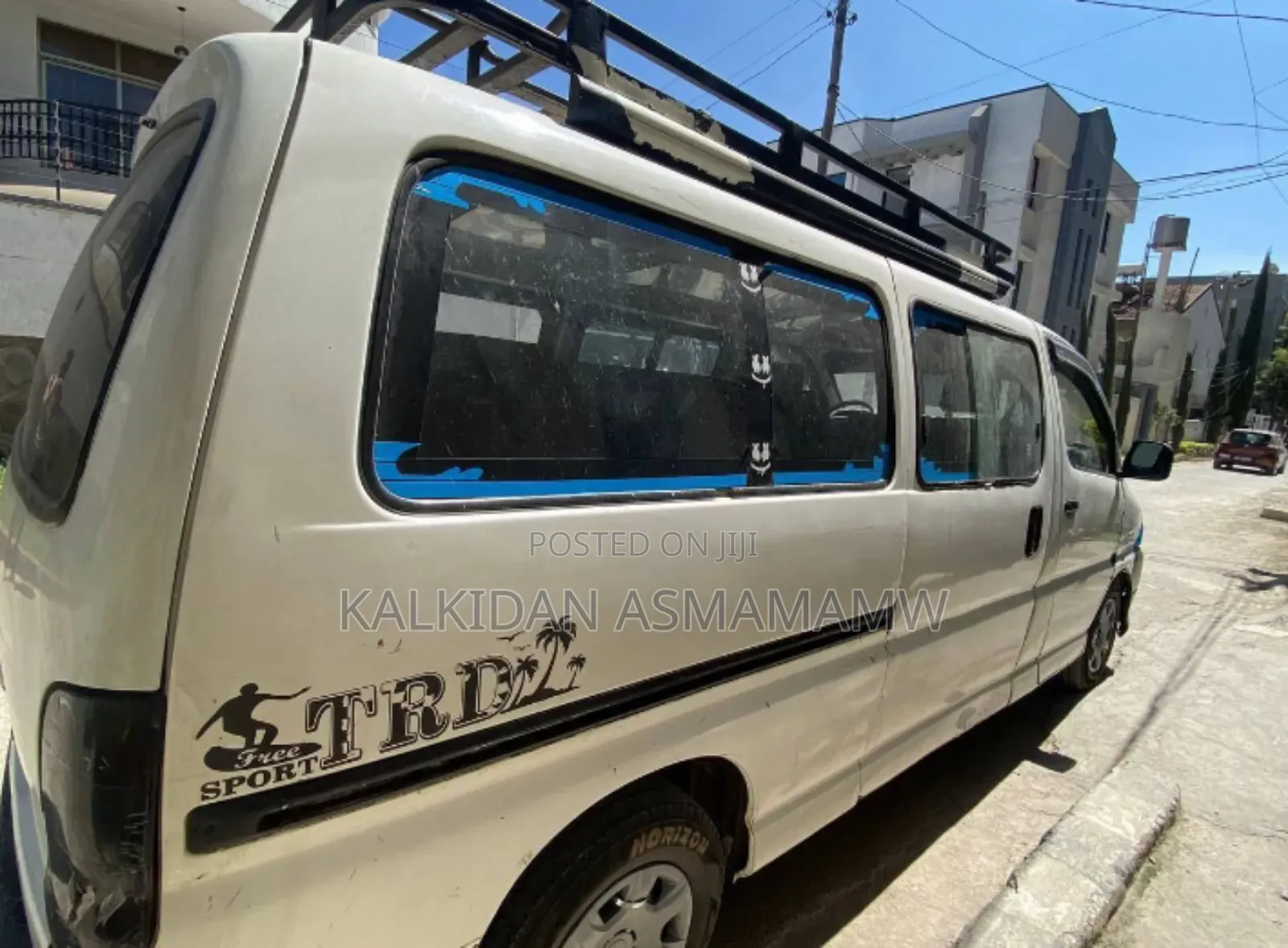 Toyota HiAce 2007 White