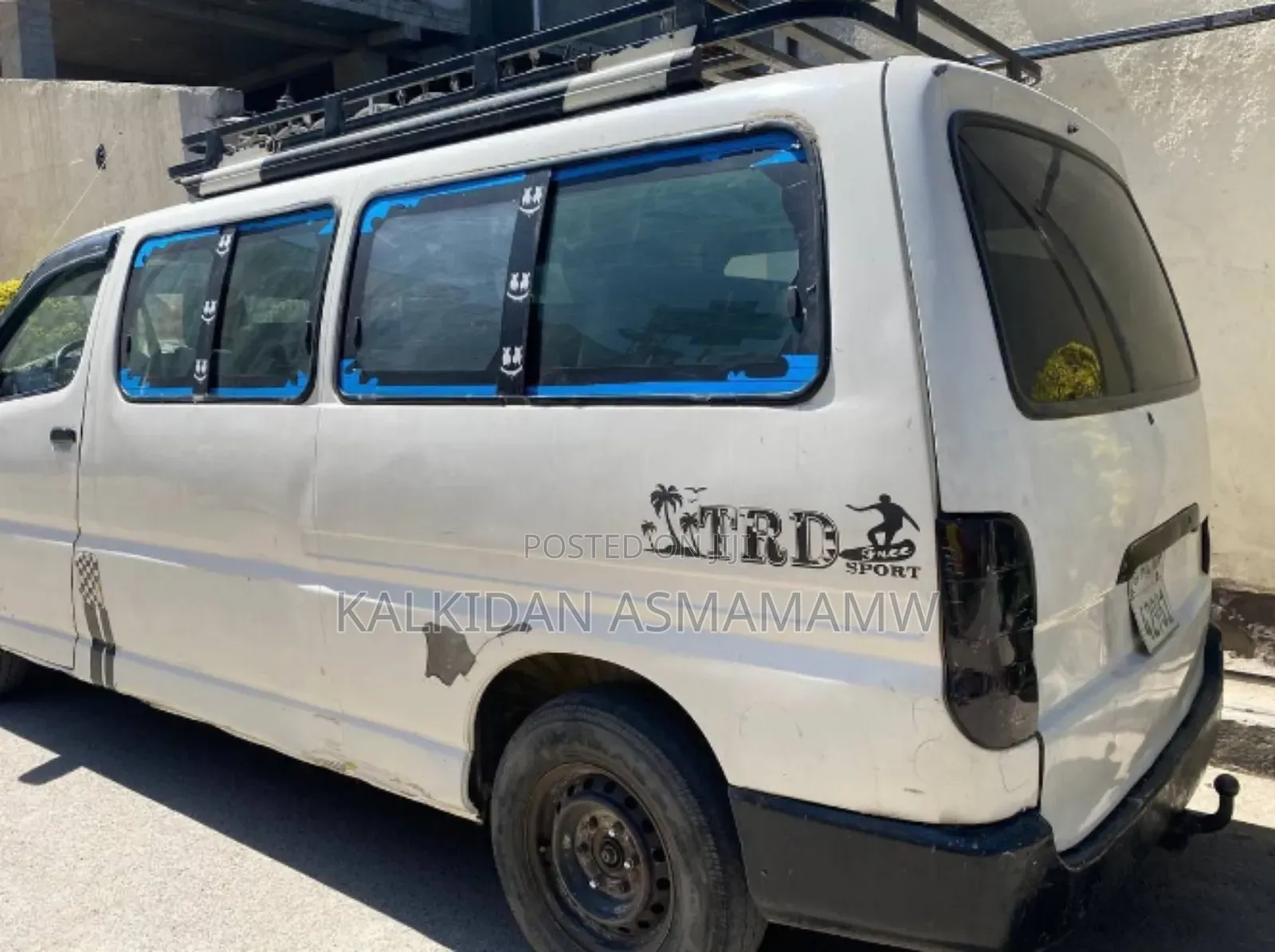 Toyota HiAce 2007 White