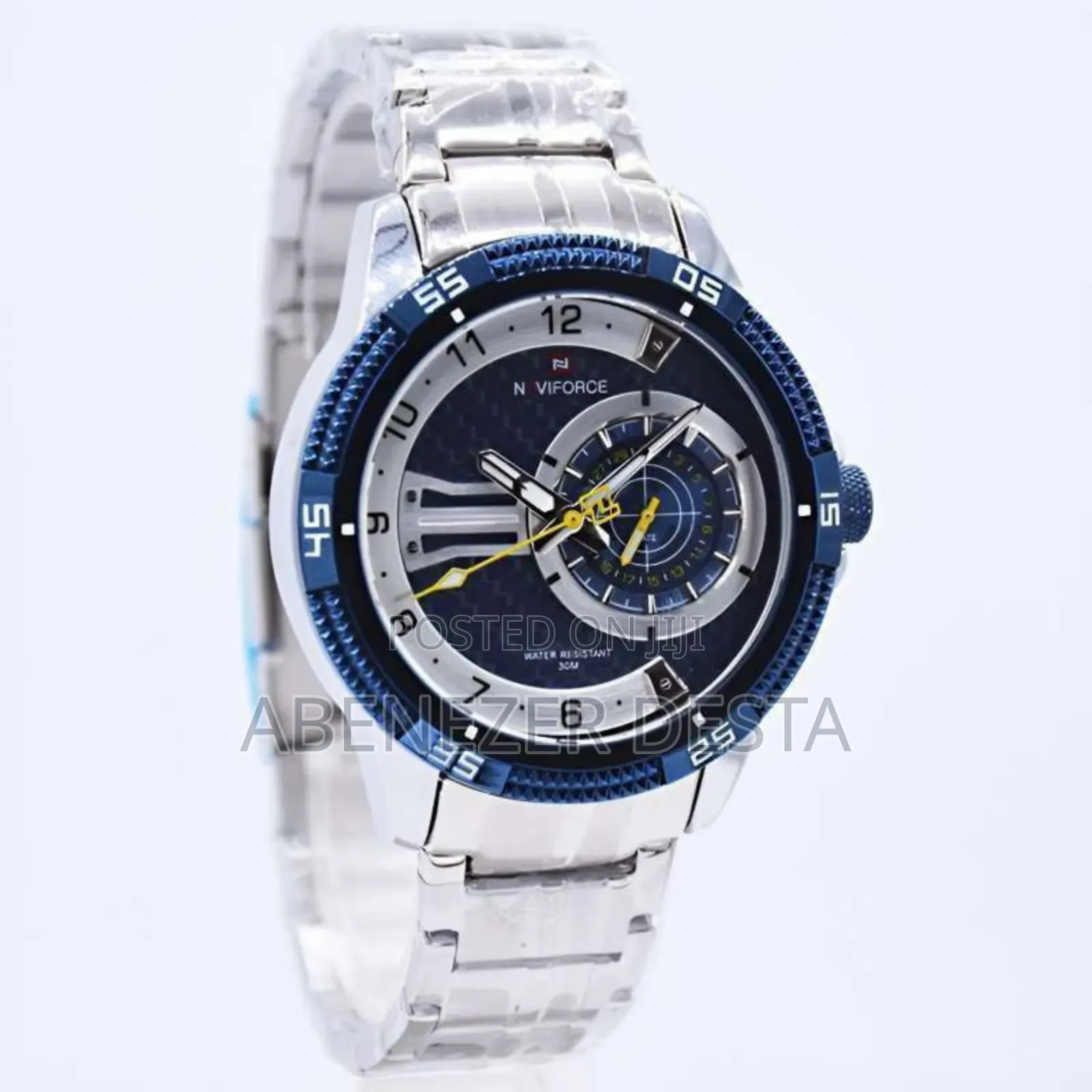 Naviforce Nf9206 Men's Watch With a Black Stainless Steel Band