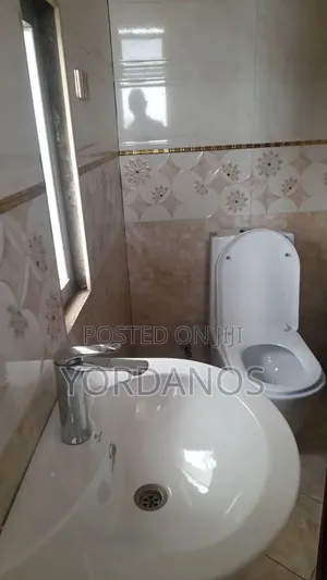 Furnished 5bdrm House in Nifas Silk-Lafto for sale