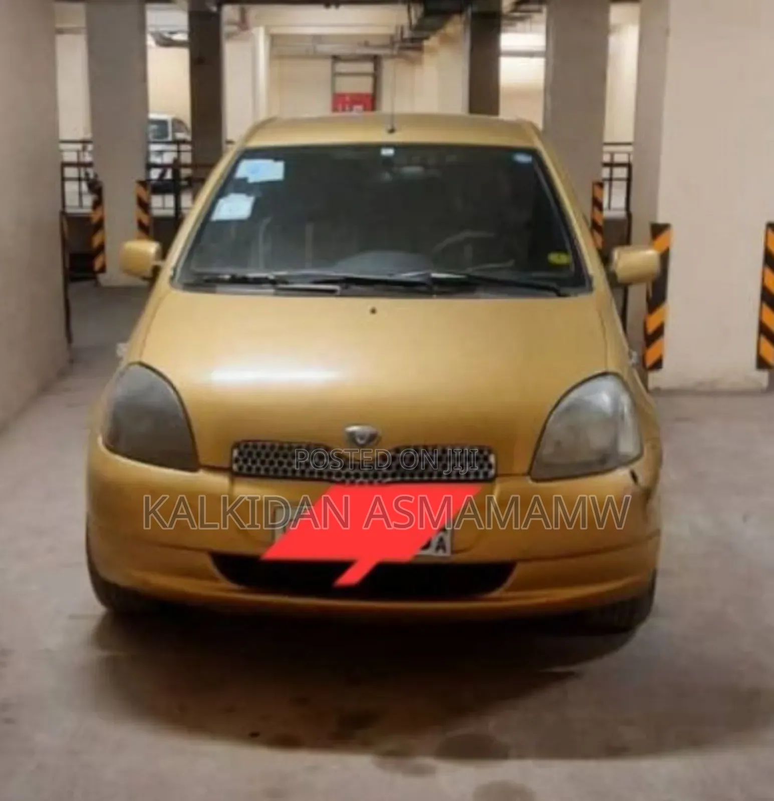 Toyota Vitz 2001 Yellow