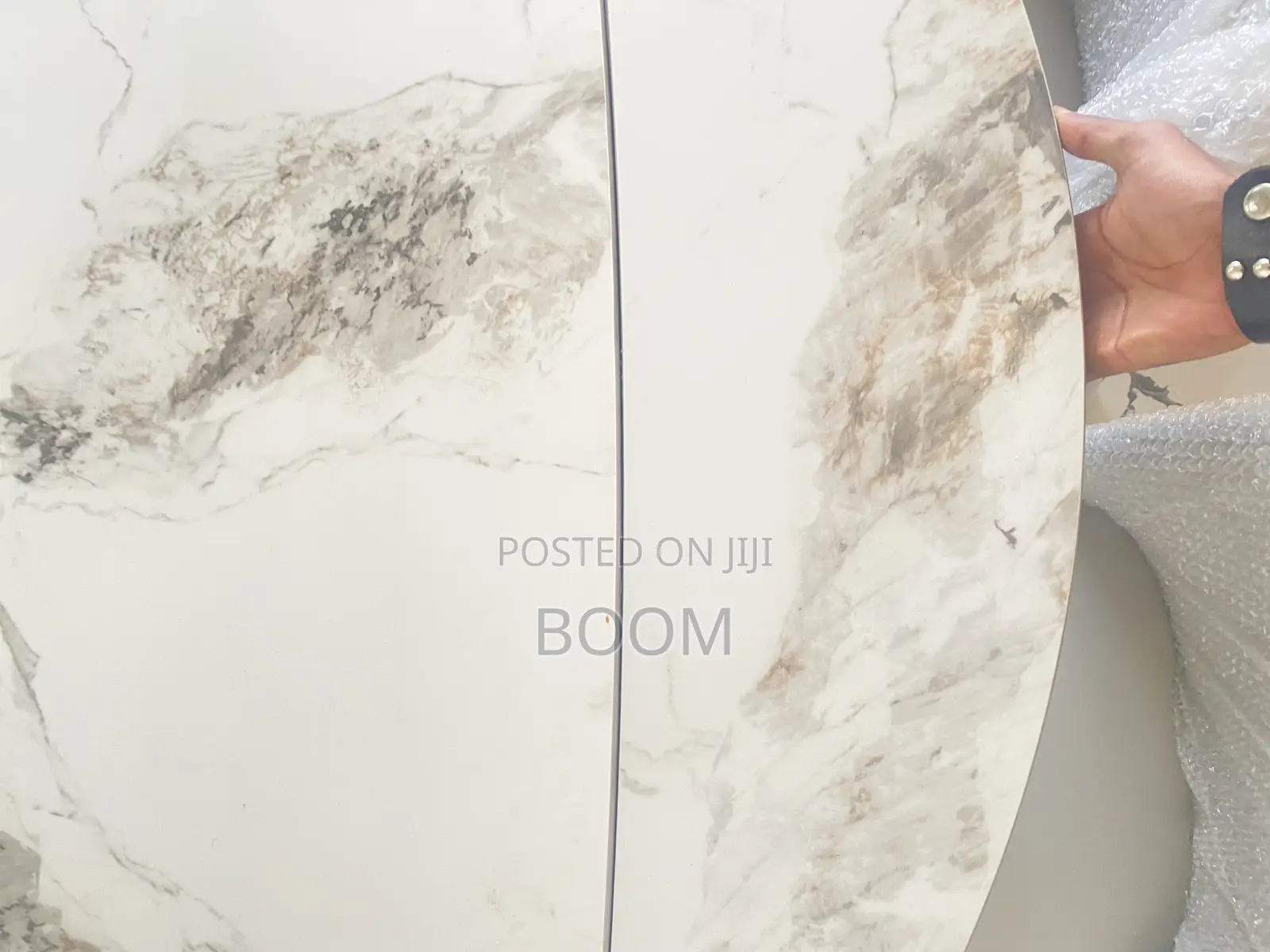 የሚሰፉና የሚጠብ(Extendable) Dining Table