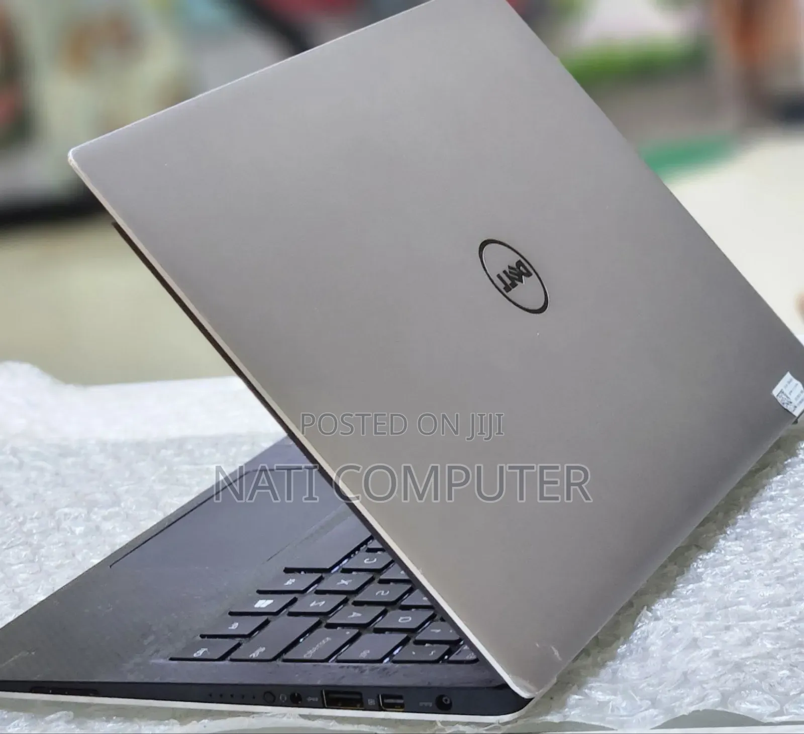 New Laptop Dell XPS 13 8GB Intel Core I7 SSD 256GB