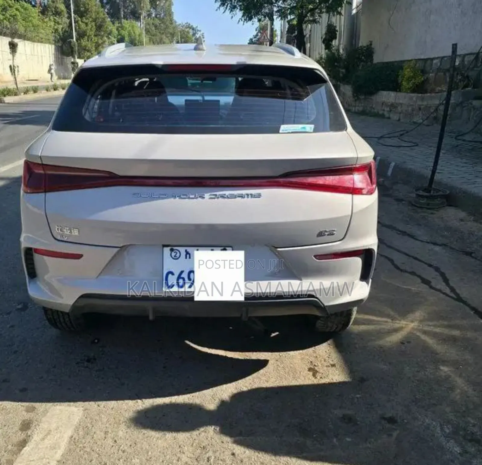 BYD E2 43 kWh 94 hp FWD 2024 Silver