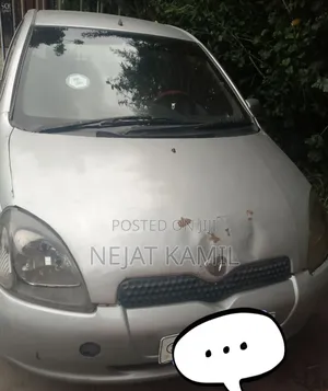 Photo - Toyota Vitz 2001 Silver