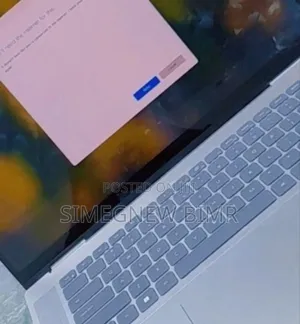 Photo - New Laptop Dell Inspiron 16 5620 16GB Intel Core I7 SSD 512GB