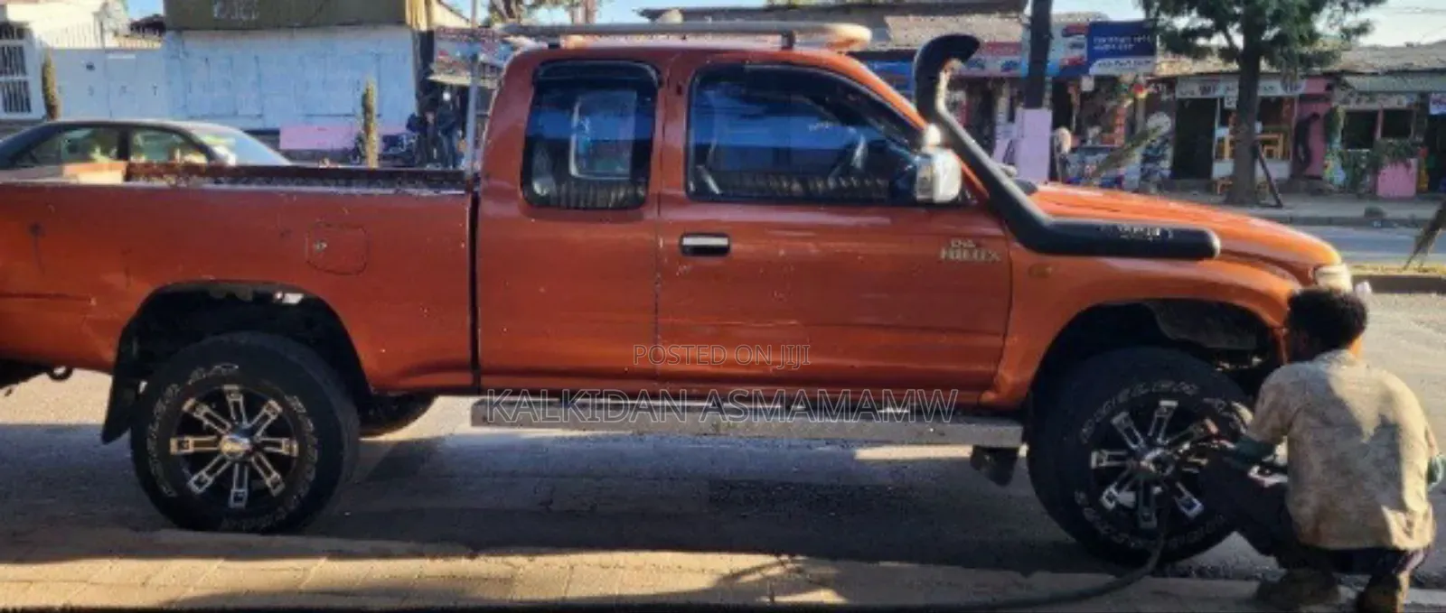 Toyota Hilux 1998 Yellow