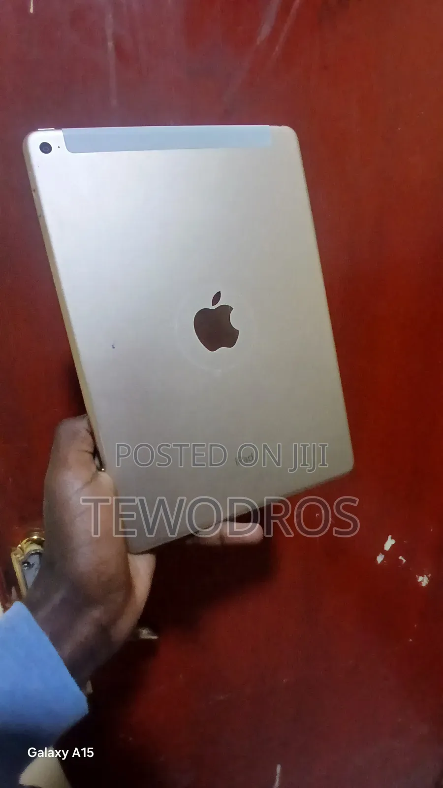 Apple iPad Air (2022) 64 GB Pink