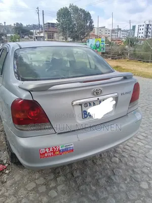 Toyota Platz 2005 Silver