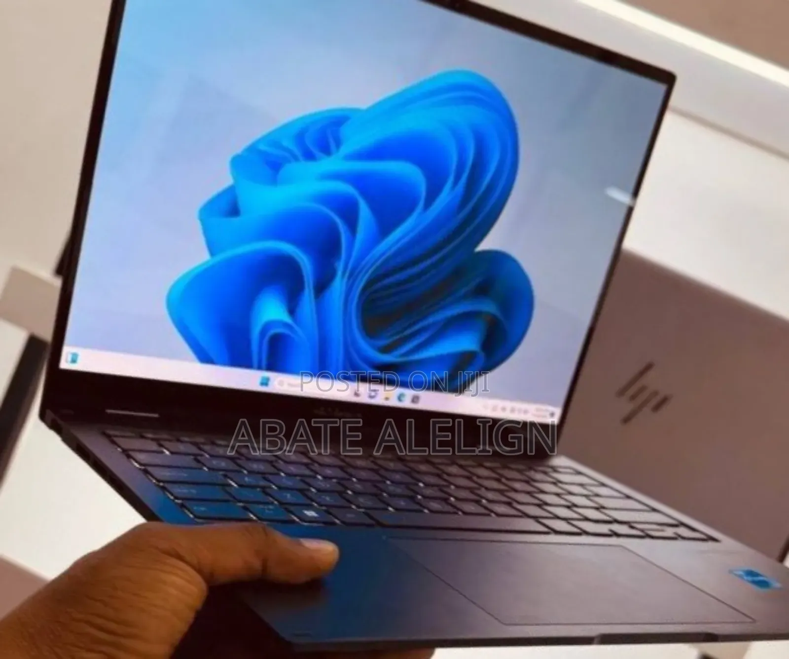 New Laptop Asus ZenBook 13 UX331UN 16GB Intel Core I7 SSD 512GB