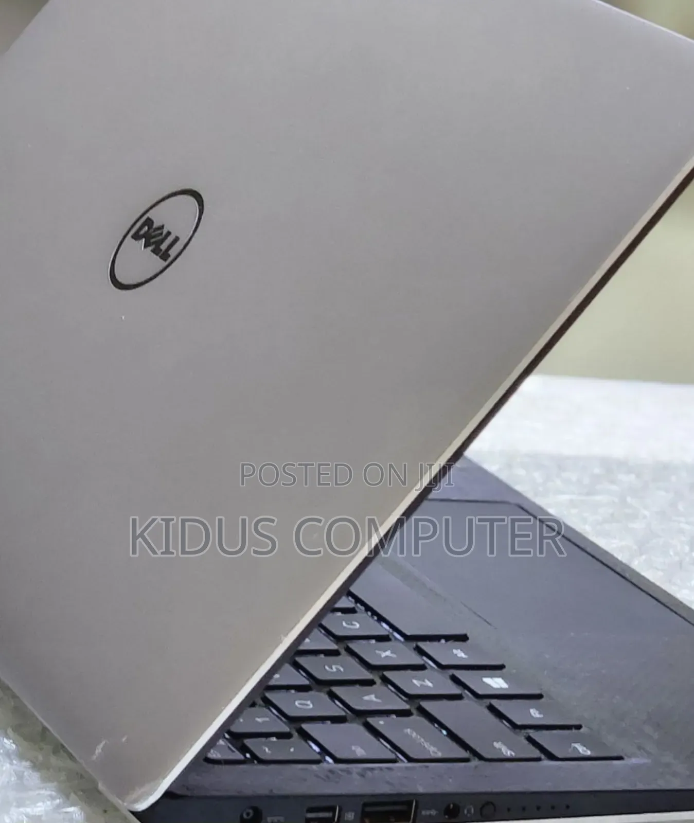New Laptop Dell XPS 15 8GB Intel Core I5 SSD 256GB