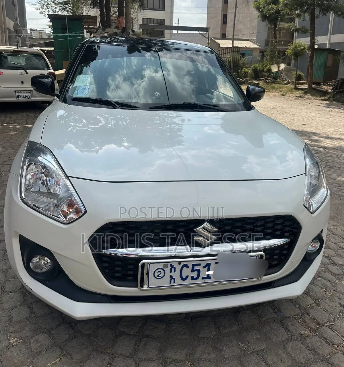 Suzuki Swift 2023 White