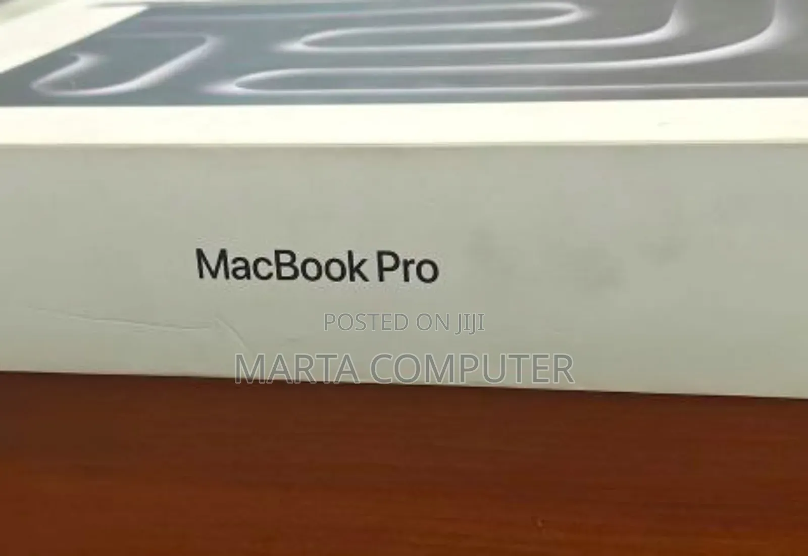 New Laptop Apple MacBook 16GB Apple M5 SSD 512GB