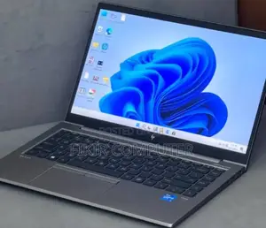 New Laptop HP ZBook Firefly G8 16GB Intel Core I5 SSD 512GB