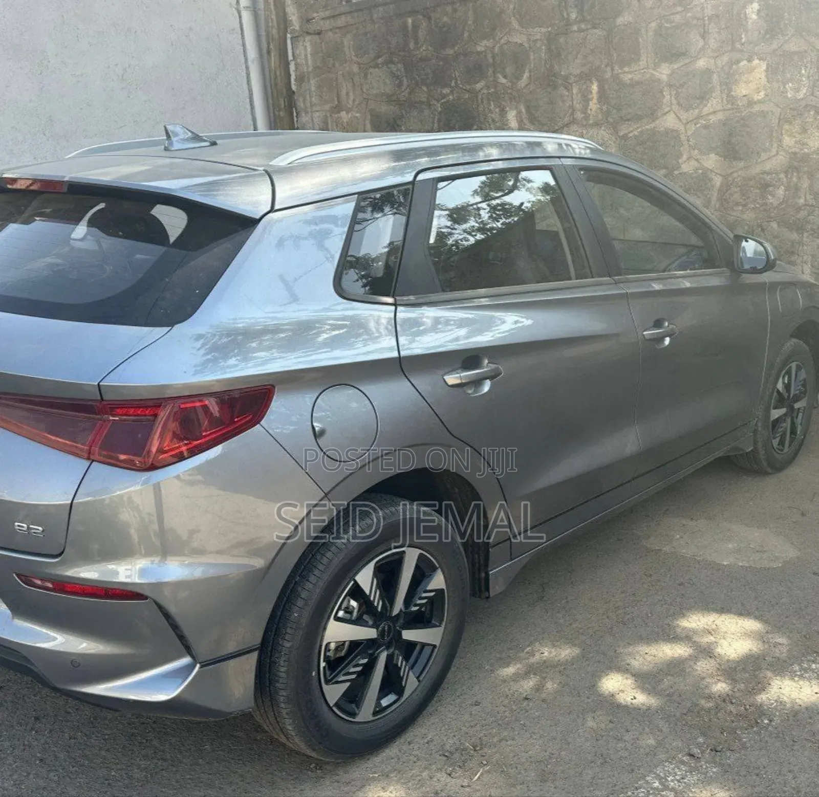 BYD E2 43 kWh 94 hp FWD 2025 Gray