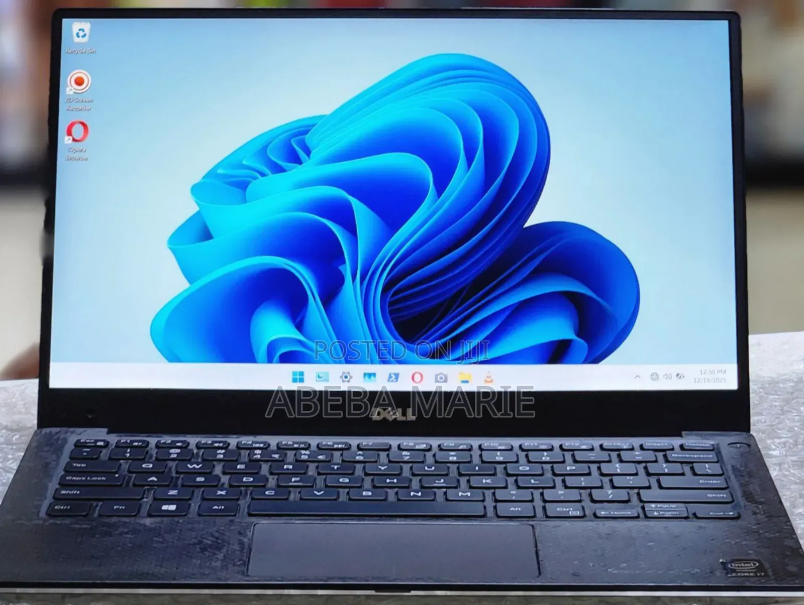 New Laptop Dell XPS 13 8GB Intel Core I7 SSD 256GB