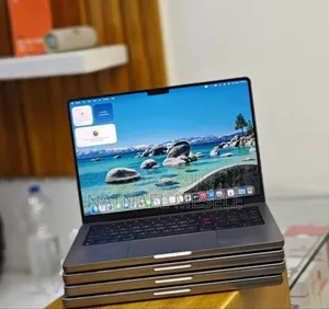 New Laptop Apple MacBook Pro M1 32GB Apple M1 Pro SSD 512GB