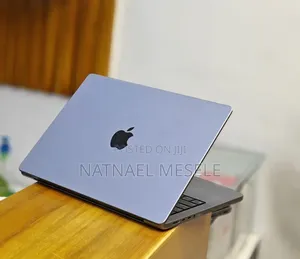 New Laptop Apple MacBook Pro M1 32GB Apple M1 Pro SSD 512GB