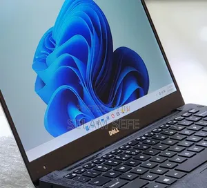 New Laptop Dell XPS 15 8GB Intel Core I7 SSD 256GB