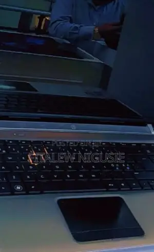 New Laptop HP Pavilion 15 8GB AMD SSD 320GB