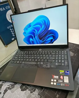 Photo - New Lenovo Legion Y7000P IRX9 Gaming Laptop 16GB Intel Core I7 SSD 1T