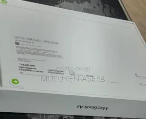 New Apple MacBook Air 2025 M4 13-Inch 16GB Apple M4 Pro SSD 256GB