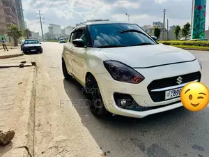 Photo - Suzuki Swift Sport 2021 White