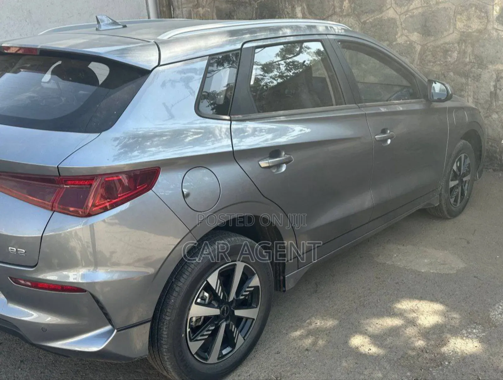 BYD E2 43 kWh 94 hp FWD 2025 Gray