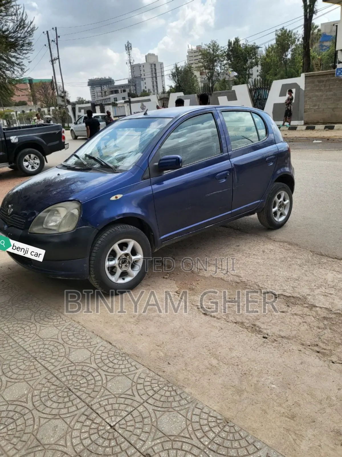 Toyota Vitz 2001 Blue