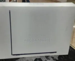 New Laptop Apple MacBook Air 2025 M4 13-Inch 16GB Apple M4 SSD 512GB