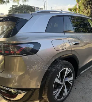 Volkswagen ID.6 2024 Gray