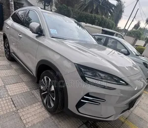 Photo - BYD Song Plus 2025 Ivory