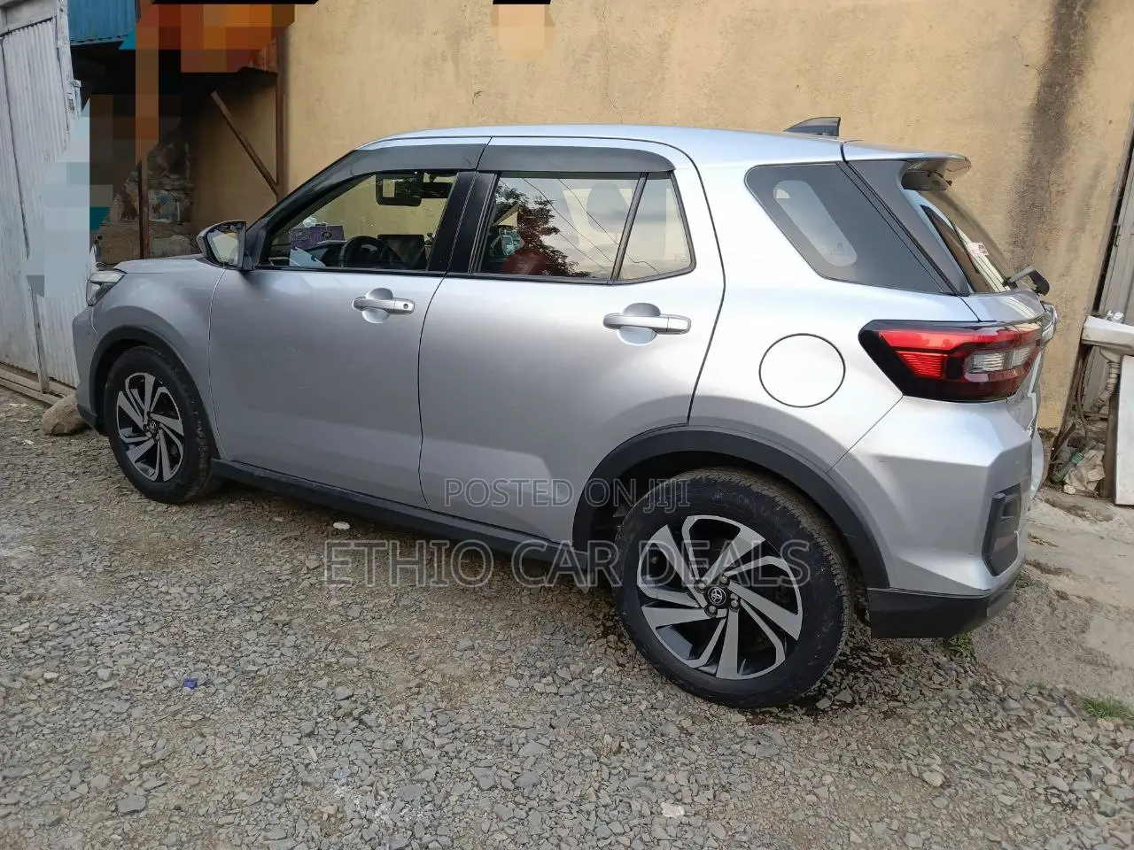 Toyota Raize 1.0 AWD 2021 Silver