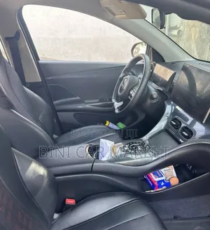 BYD E2 43 kWh 94 hp FWD 2025 Gray