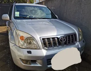 Photo - Toyota Land Cruiser Prado 2008 Silver