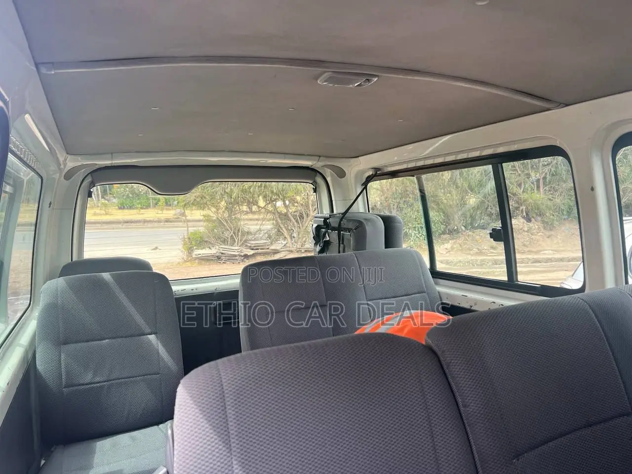 Toyota HiAce 2010 White