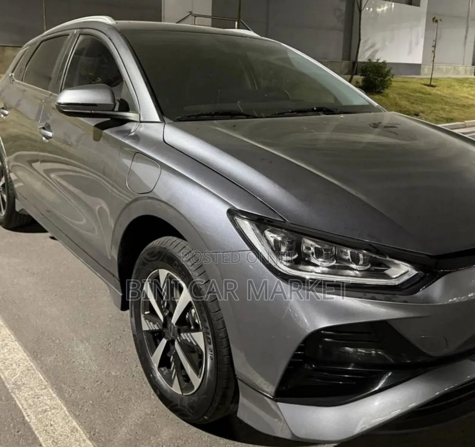 BYD E2 43 kWh 94 hp FWD 2024 Silver