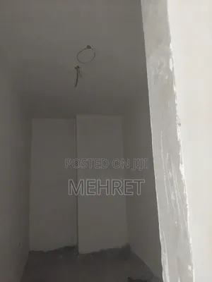 1bdrm Apartment in ጊዮን, Bole for sale