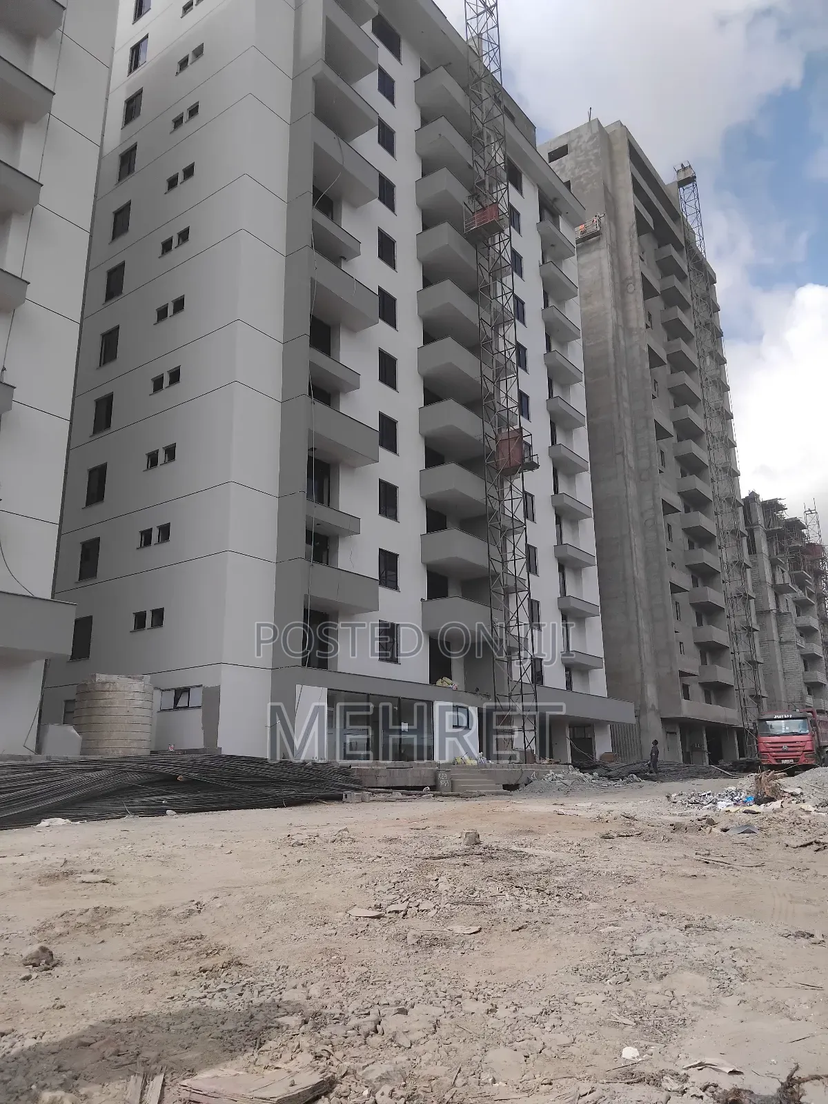 1bdrm Apartment in ጊዮን, Bole for sale