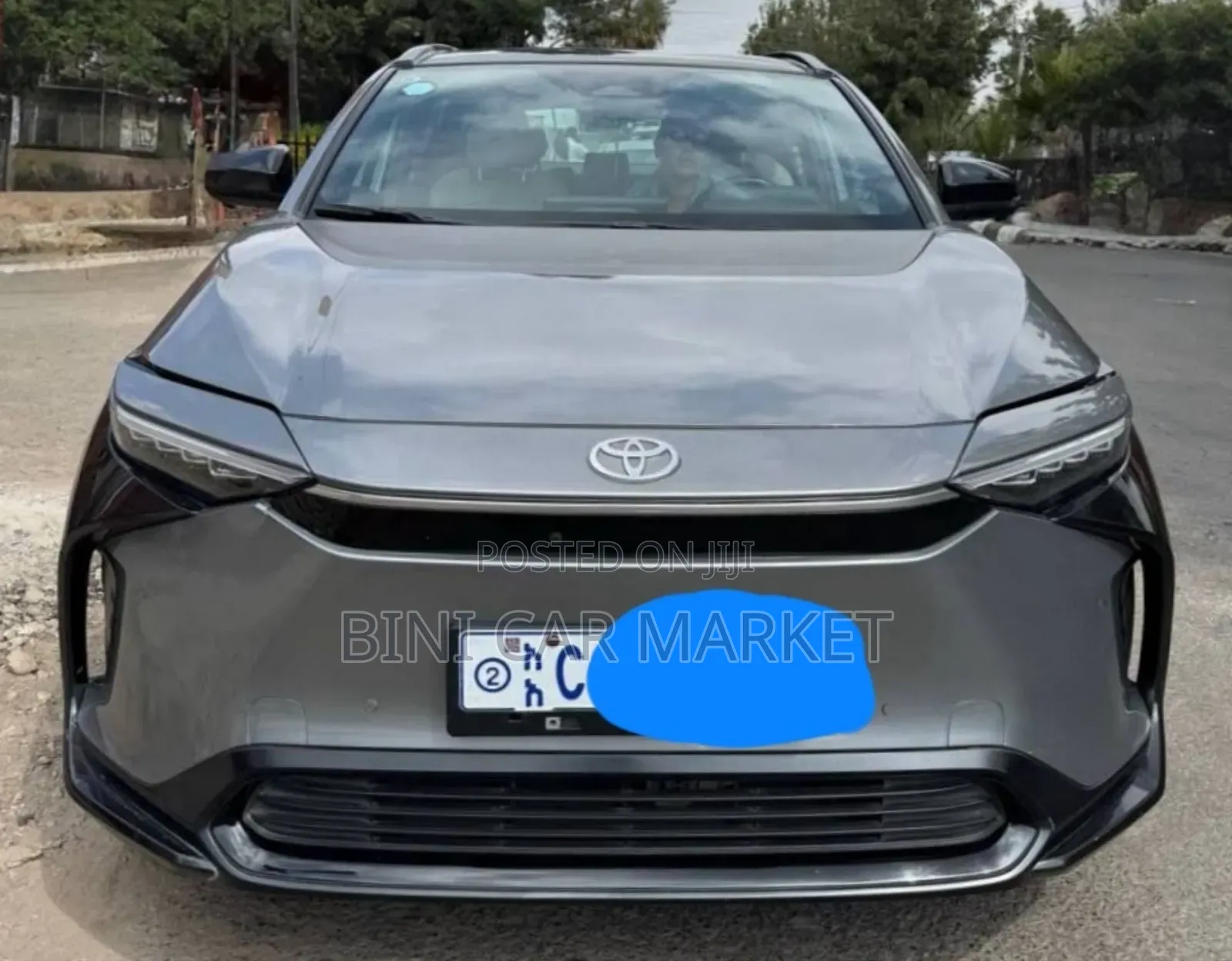 Toyota bZ4X 71.4 kWh FWD 2023 Gray