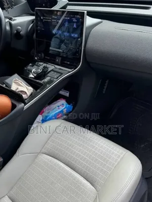 Toyota bZ4X 71.4 kWh FWD 2023 Gray