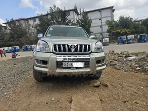 Photo - Toyota Land Cruiser Prado 2004 Silver